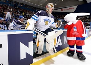 OSTRAVA, CZECH REPUBLIC - MAY 11: Finland's Pekka Rinne #35 takes to the ice before facing off against Team Belarus during preliminary round action at the 2015 IIHF Ice Hockey World Championship. (Photo by Richard Wolowicz/HHOF-IIHF Images)

